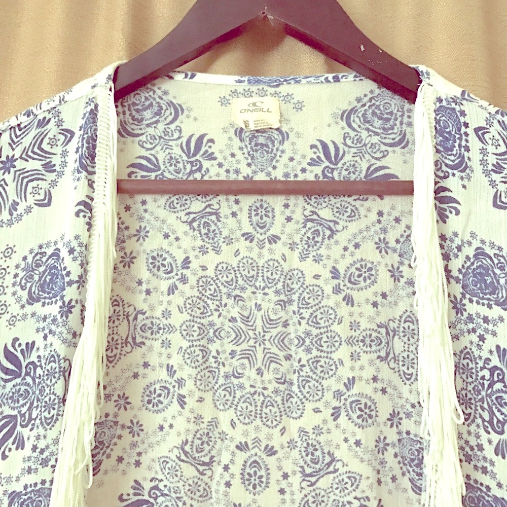O'neill Kimono with fringe ✨ - Picture 4 of 5